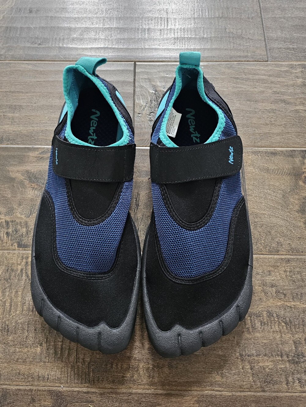 New Newtz Men's Water Shoes in Ocean & Aqua Blue SZ 9/10 (NWOT)